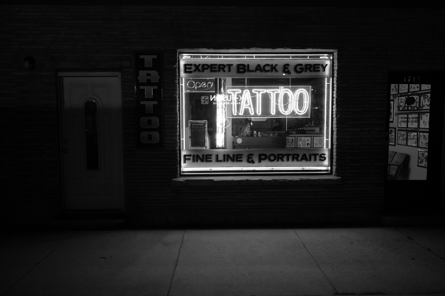 tatoo shop